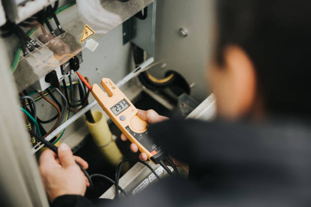 Best Circuit Breaker Repair  in Karnes City, TX